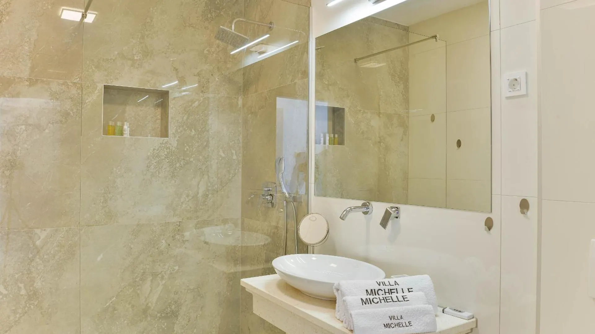 My Dalmatia - Luxury Villa Michelle With Private Infinity Pool, Sea View Jacuzzi, Sauna And Home Gym Maslenica 0*,  Croatia